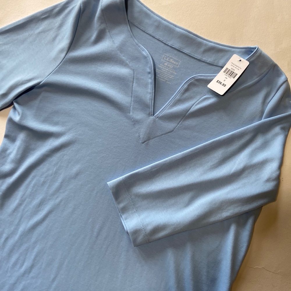 LL Bean - NWT Women’s Size M Pima Top V neck with 3/4 sleeve in Lake Light Blue